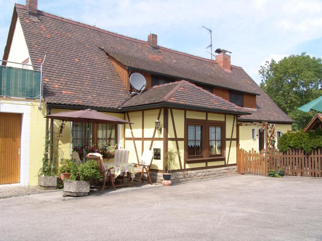 Gästehaus Gisela im fürstlichen Fischhaus Schillingsfürst Exterior foto