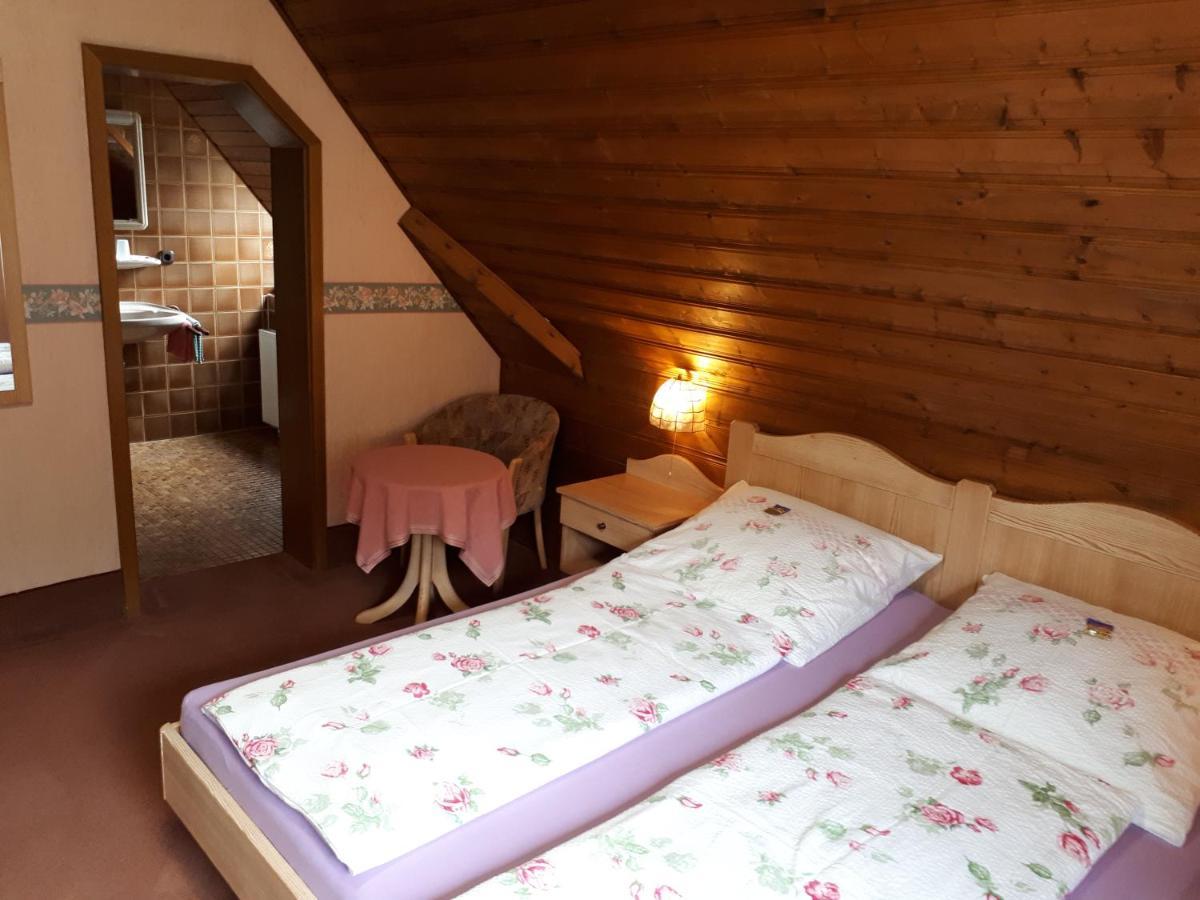 Gästehaus Gisela im fürstlichen Fischhaus Schillingsfürst Exterior foto